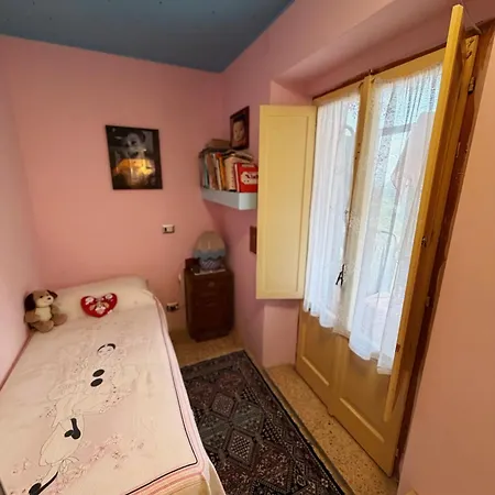 Sharon's Dream House *