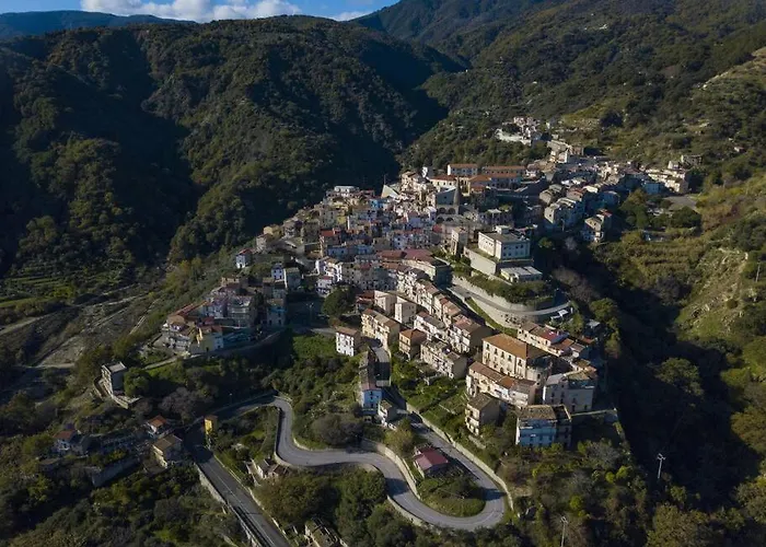 Sharon's Dream House *